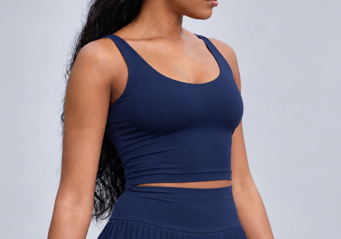 NavyTenniswearPortraitinProfile_2.png